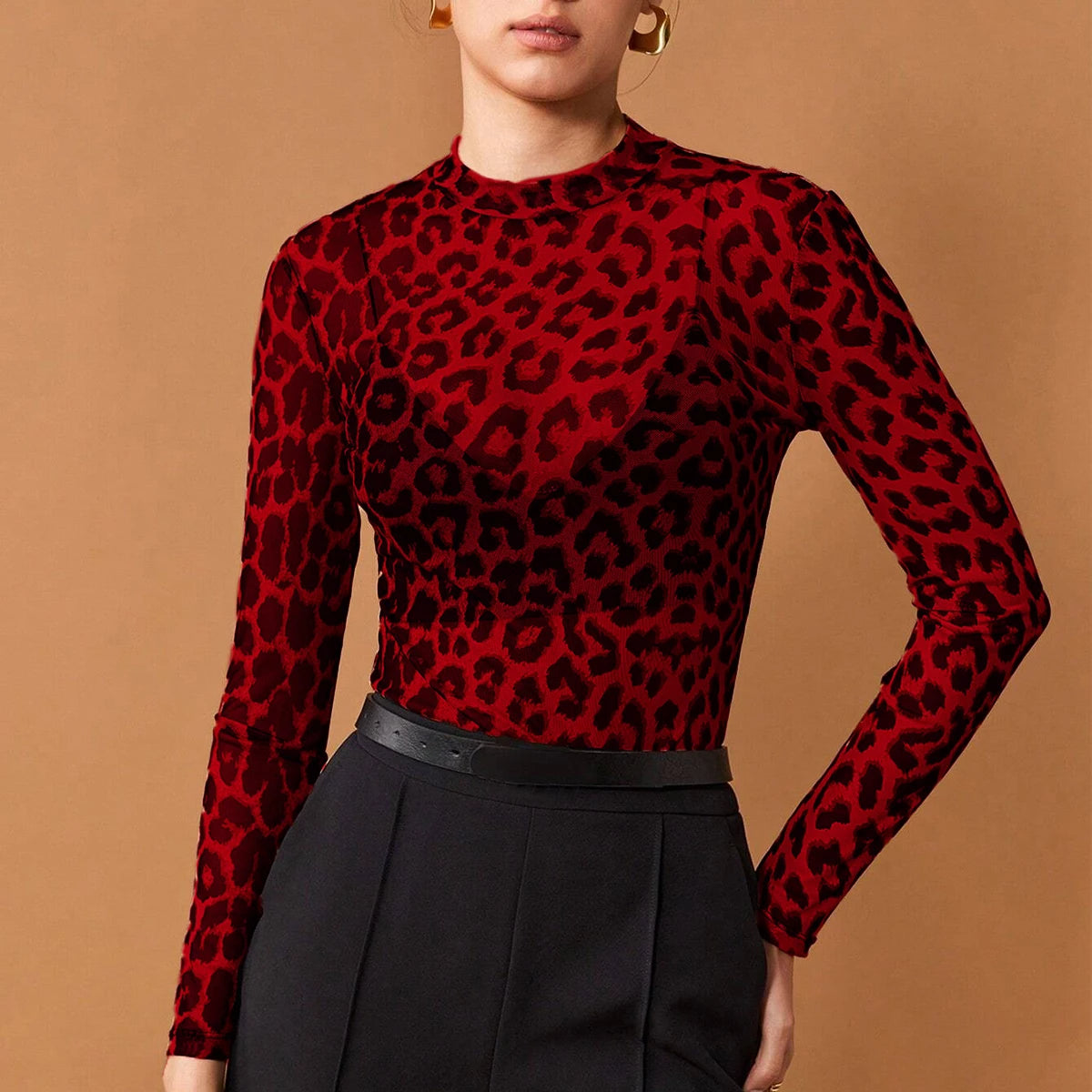 Blusa em estampa leopardo