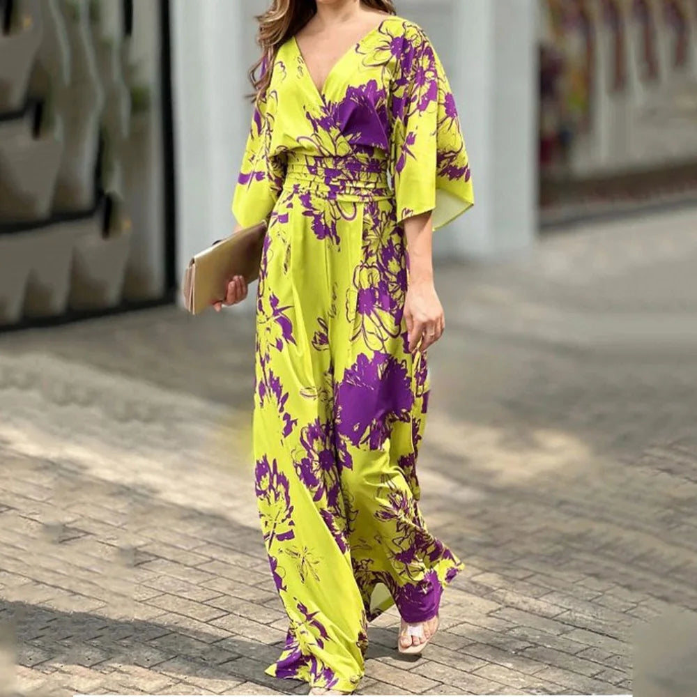 Macacão Feminino Estampado com Decote V