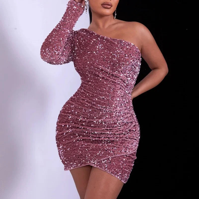 Vestido Longo Ombro Único com Strass