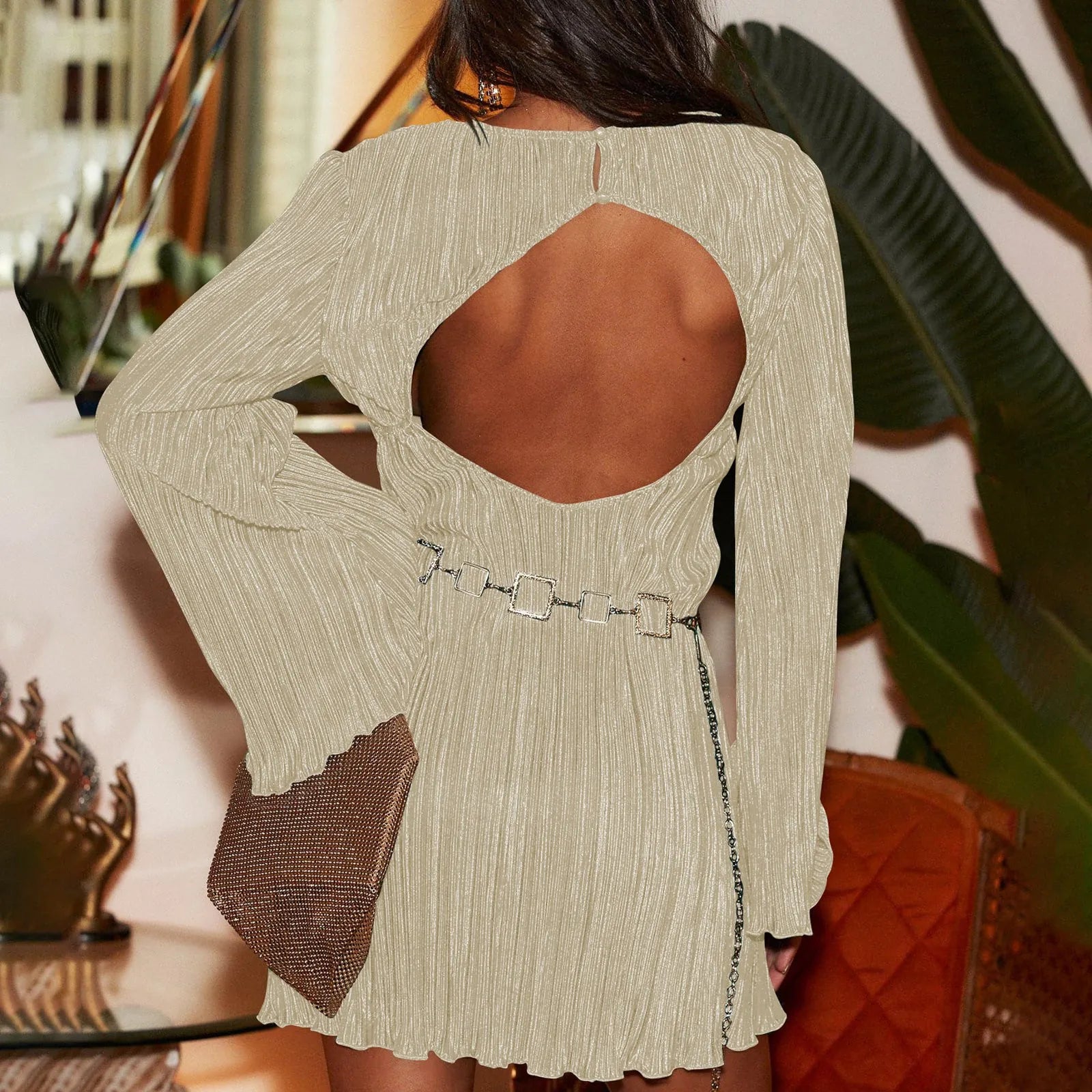 Vestido Curto Justo Feminino
